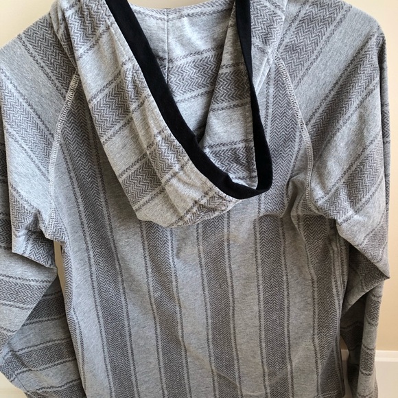 NEW Ohio University Hoodie Size Small - Picture 3 of 3